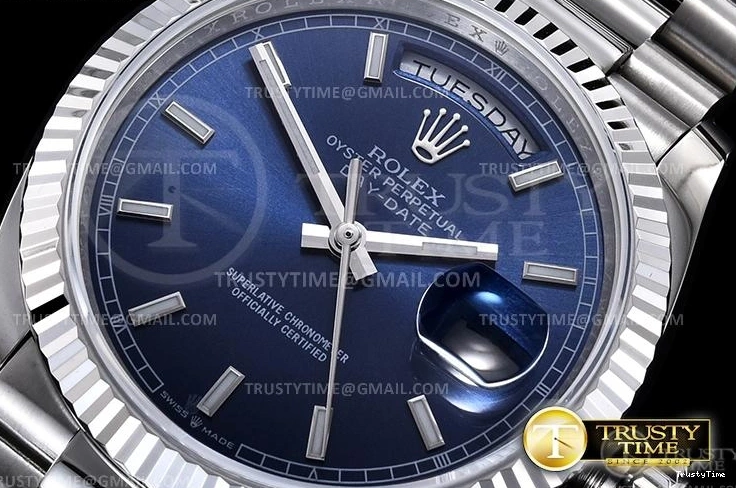 0421 Refined RDD0224H – DayDate 36mm 750